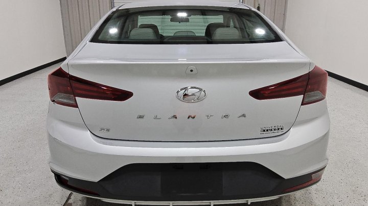 Hyundai Elantra  2019