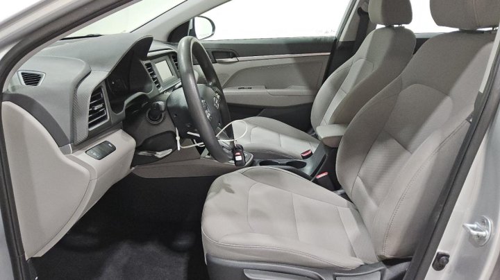 Hyundai Elantra  2019