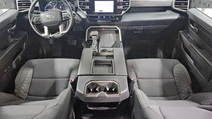 Toyota TUNDRA  2022