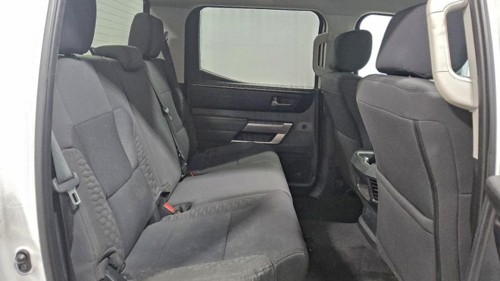 Toyota TUNDRA  2022