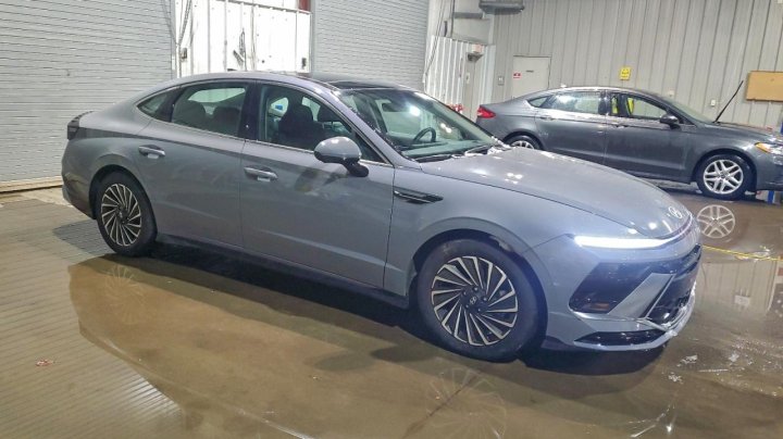 Hyundai SONATA  2024