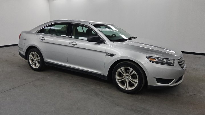 Ford TAURUS  2017