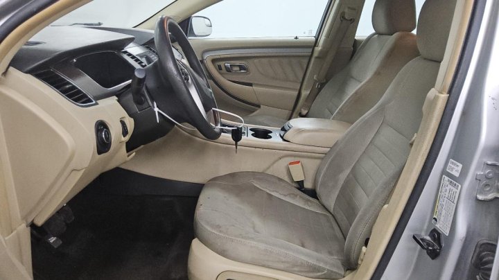 Ford TAURUS  2017