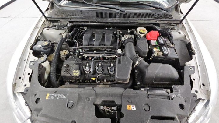 Ford TAURUS  2017