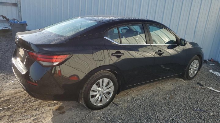 Nissan Sentra  2020