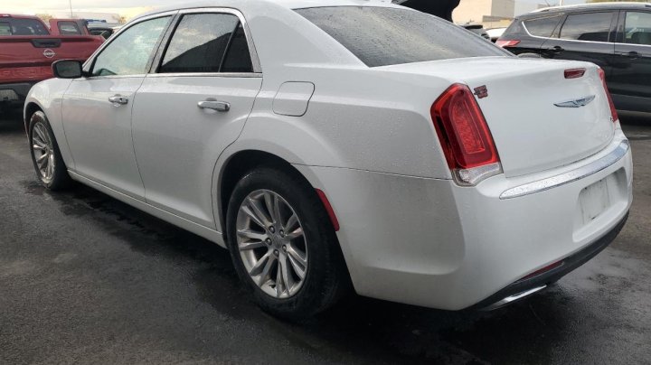 CHRYSLER 300C  2016