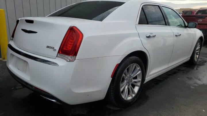 CHRYSLER 300C  2016
