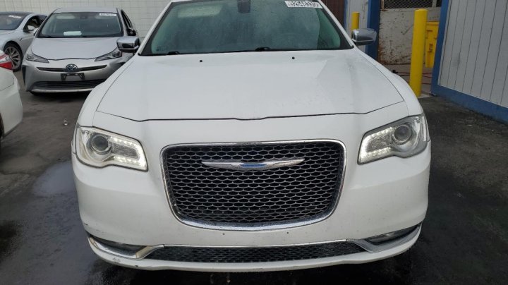 CHRYSLER 300C  2016