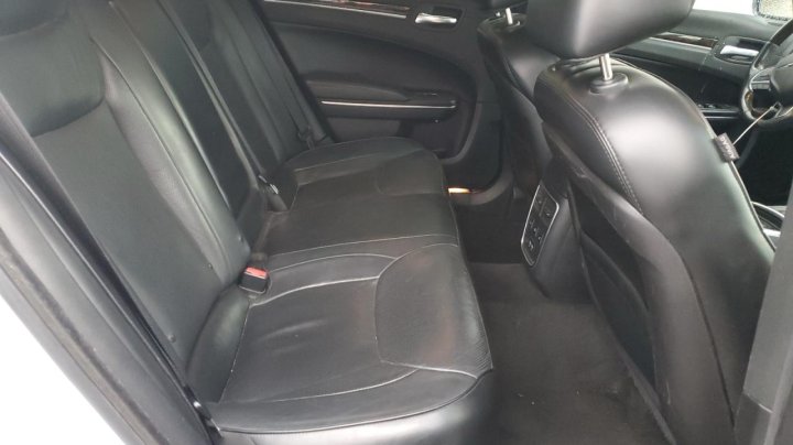 CHRYSLER 300C  2016