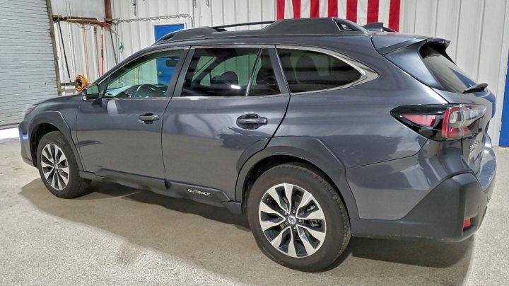 Subaru Outback  2024