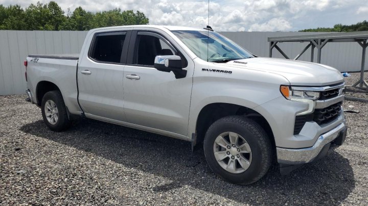 Chevrolet Silverado  2022