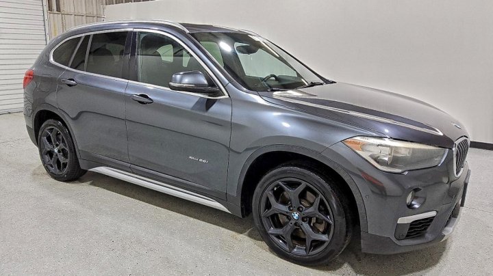 BMW X1  2016