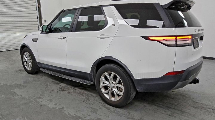 Land Rover Discovery  2020