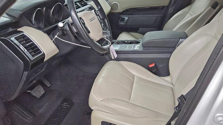 Land Rover Discovery  2020