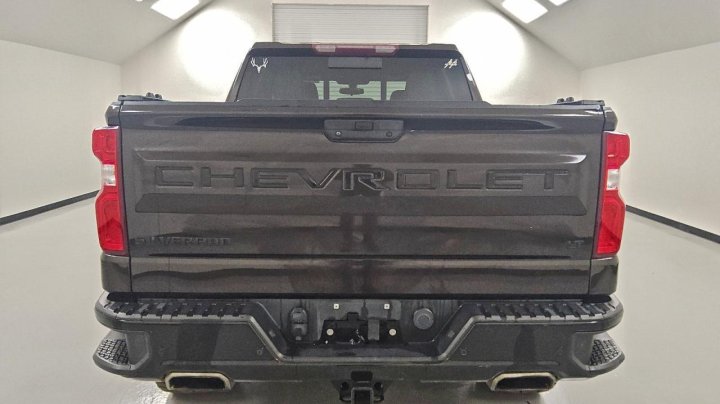 Chevrolet Silverado  2020
