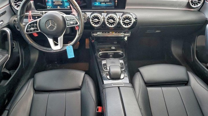 Mercedes-Benz A  2019