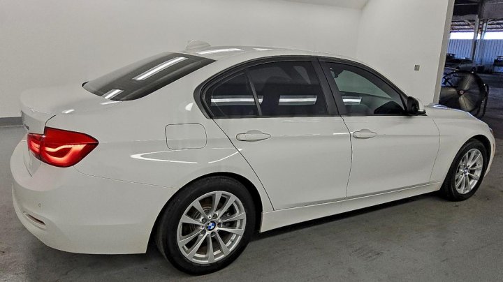 BMW 320  2017