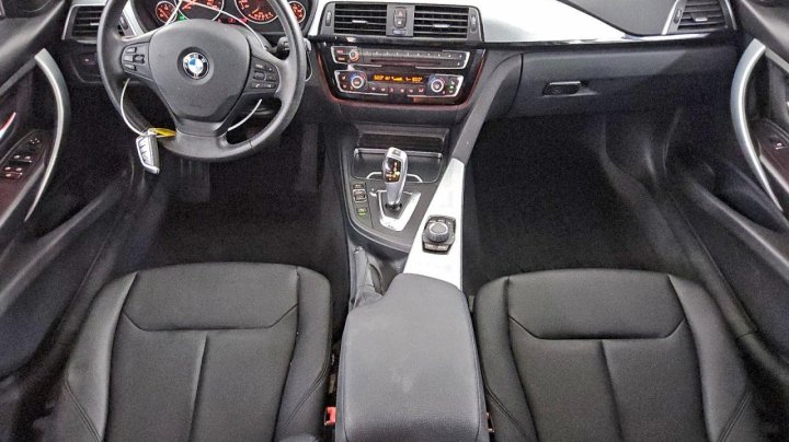 BMW 320  2017