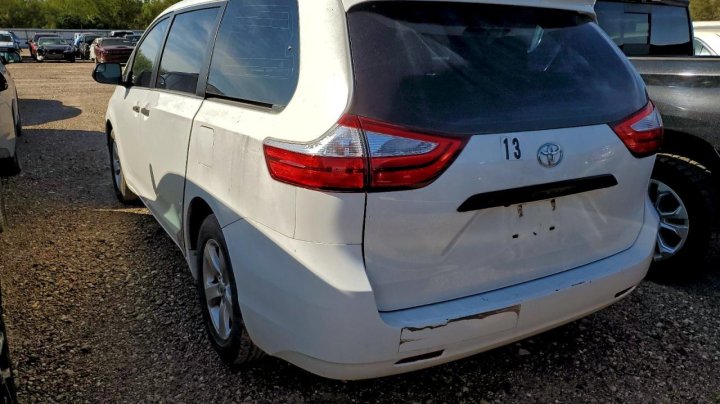 Toyota SIENNA  2017