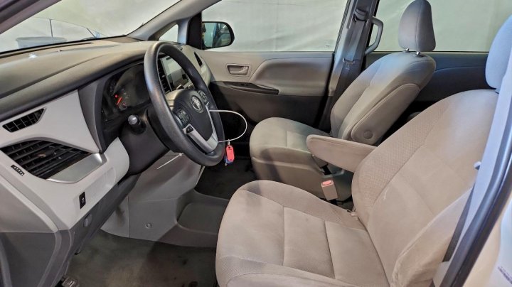 Toyota SIENNA  2017