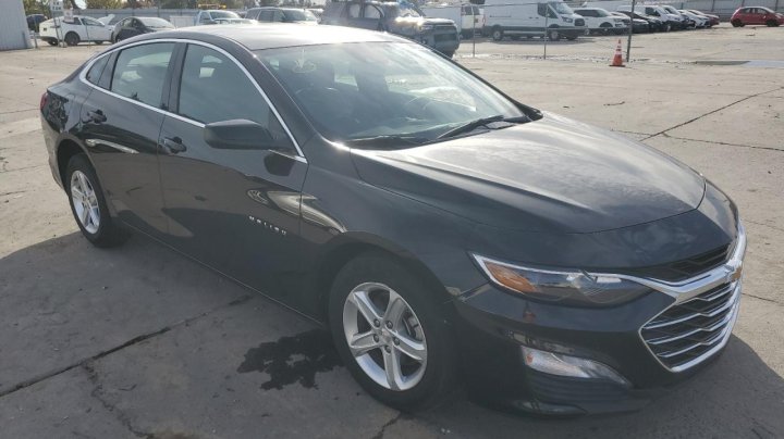 Chevrolet Malibu  2023