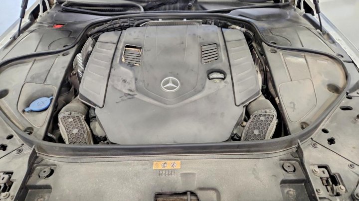 Mercedes-Benz S  2020