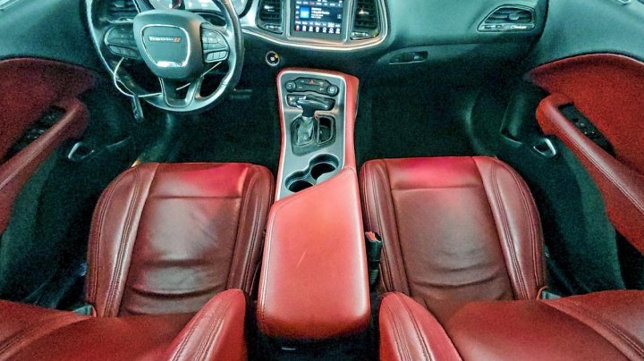 Dodge Challenger  2020