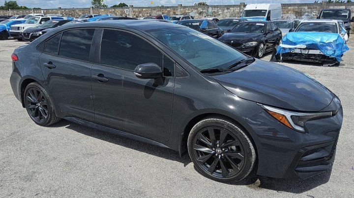 Toyota Corolla  2024