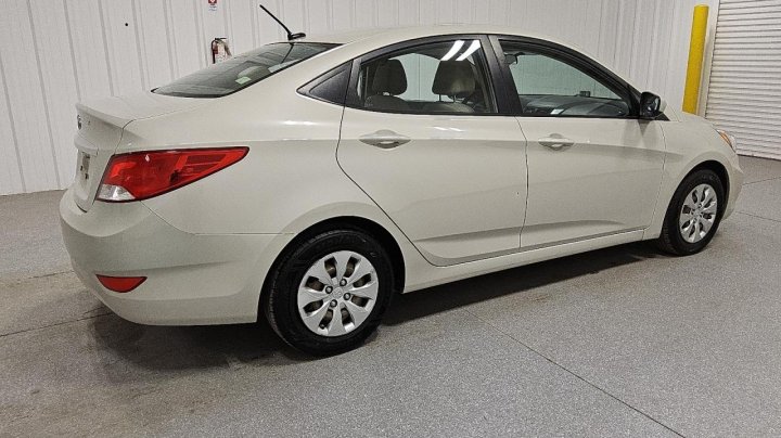 Hyundai ACCENT  2016
