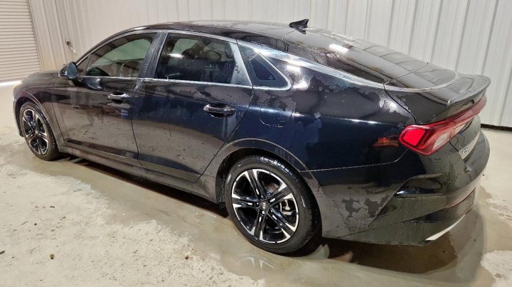KIA K5  2021