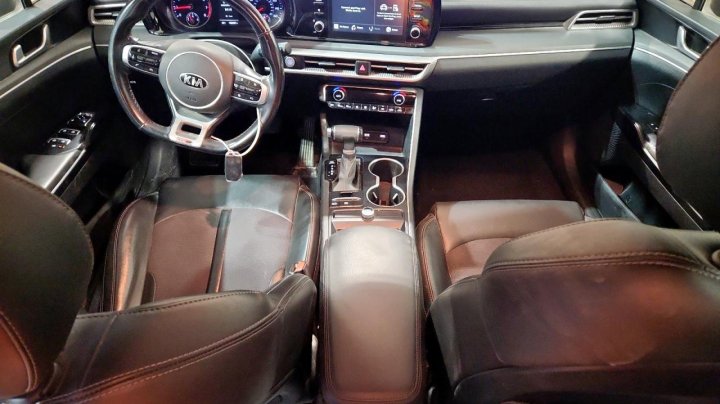KIA K5  2021