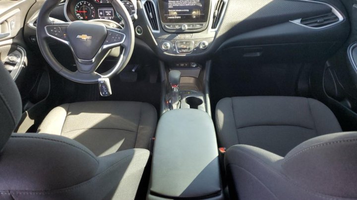Chevrolet Malibu  2025