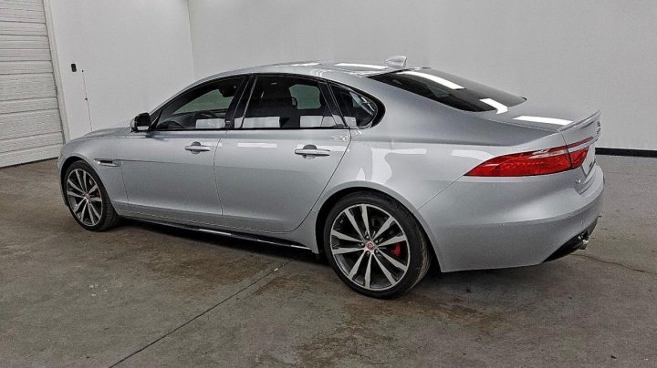 Jaguar XF  2016