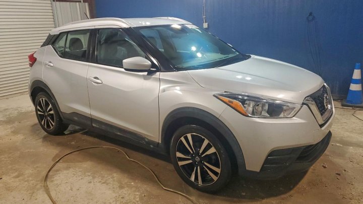 Nissan Kicks  2020
