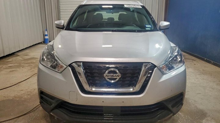 Nissan Kicks  2020