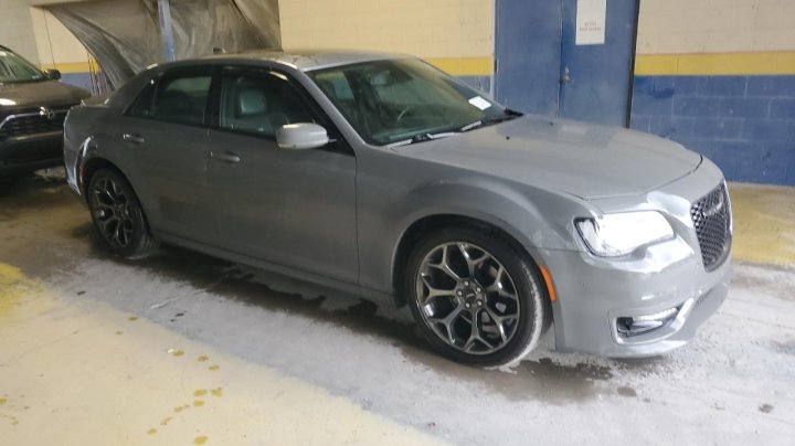 CHRYSLER 300  2017
