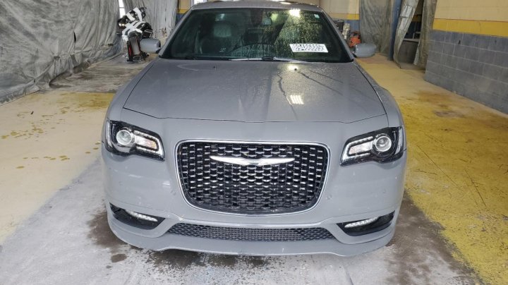 CHRYSLER 300  2017