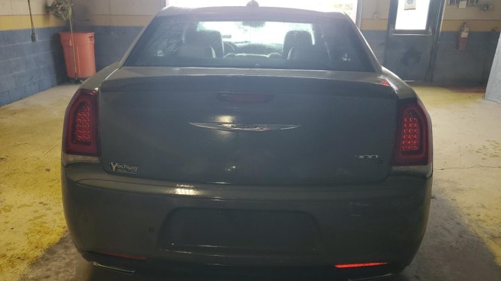CHRYSLER 300  2017