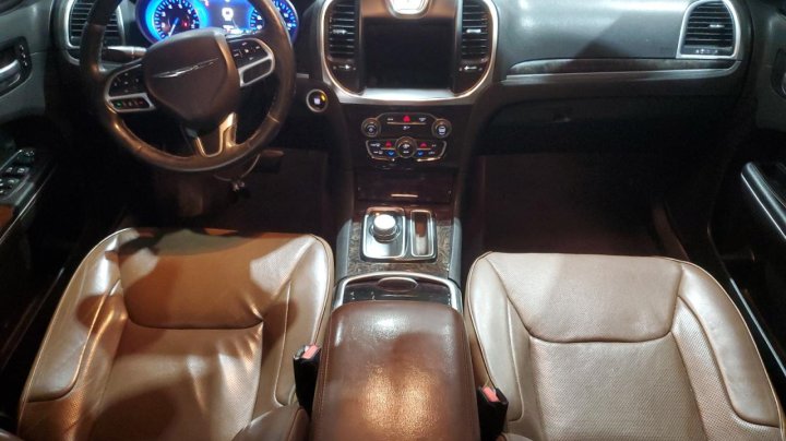 CHRYSLER 300  2018