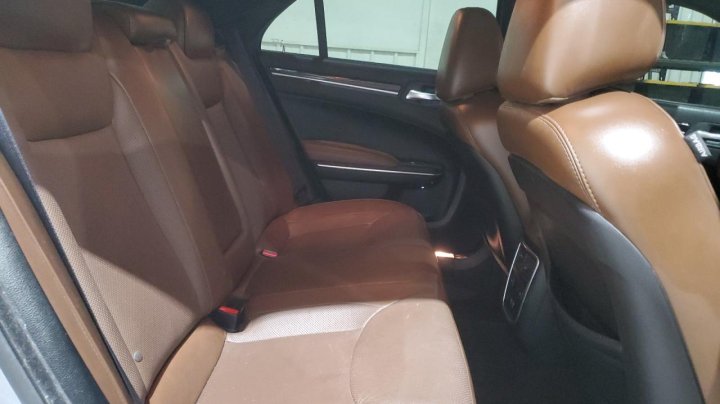 CHRYSLER 300  2018