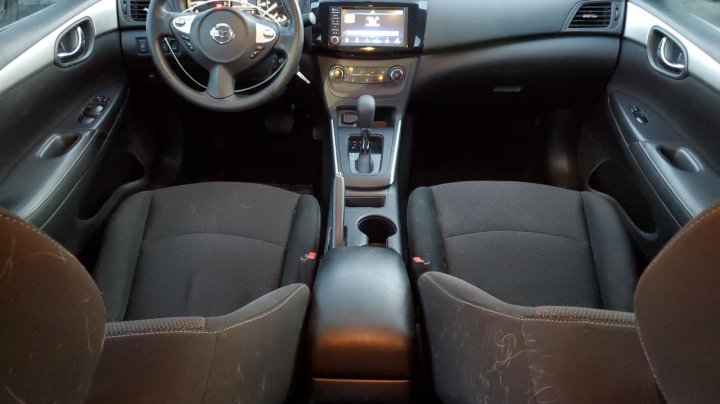 Nissan Sentra  2019