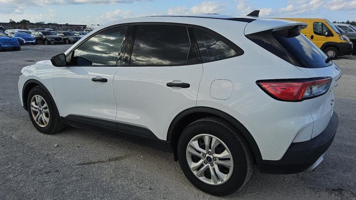 Ford Escape  2021