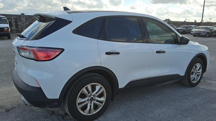 Ford Escape  2021
