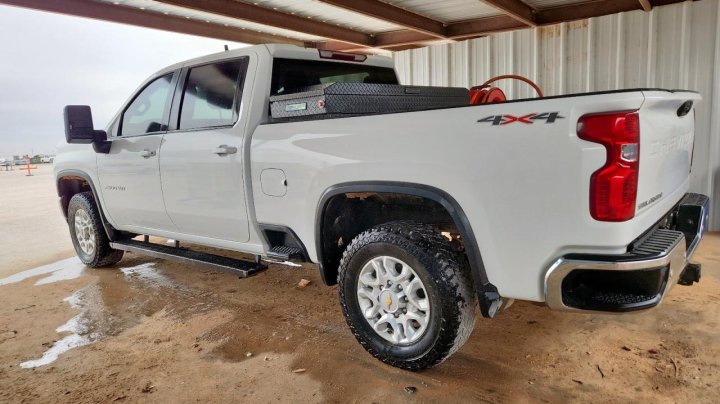 Chevrolet Silverado  2023