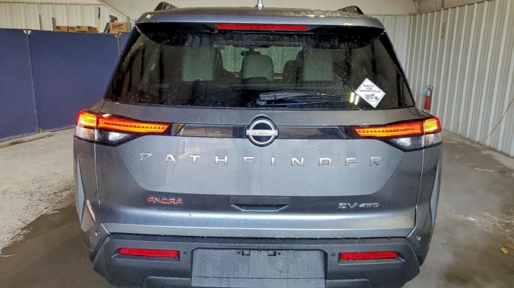 Nissan Pathfinder  2023