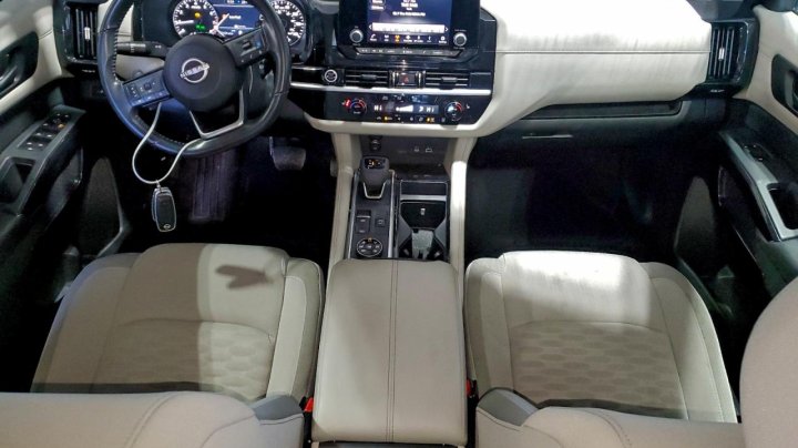 Nissan Pathfinder  2023