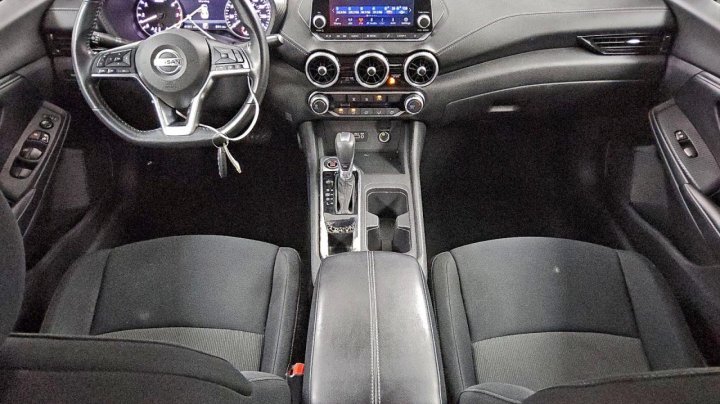 Nissan Sentra  2023