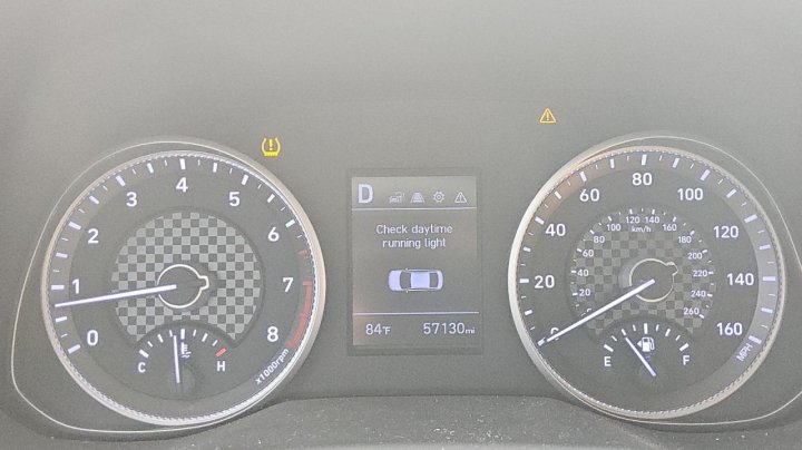 Hyundai Elantra  2020