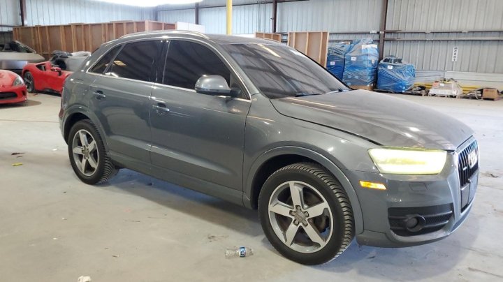 Audi Q3  2015