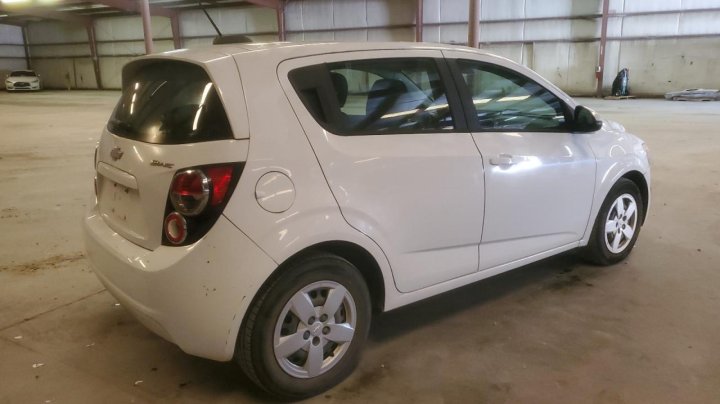 Chevrolet Sonic  2015